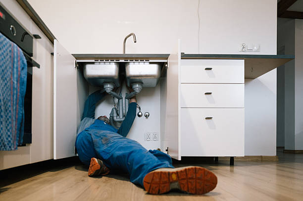 Professional Emergency Plumber technician working in Hendersonville, NC